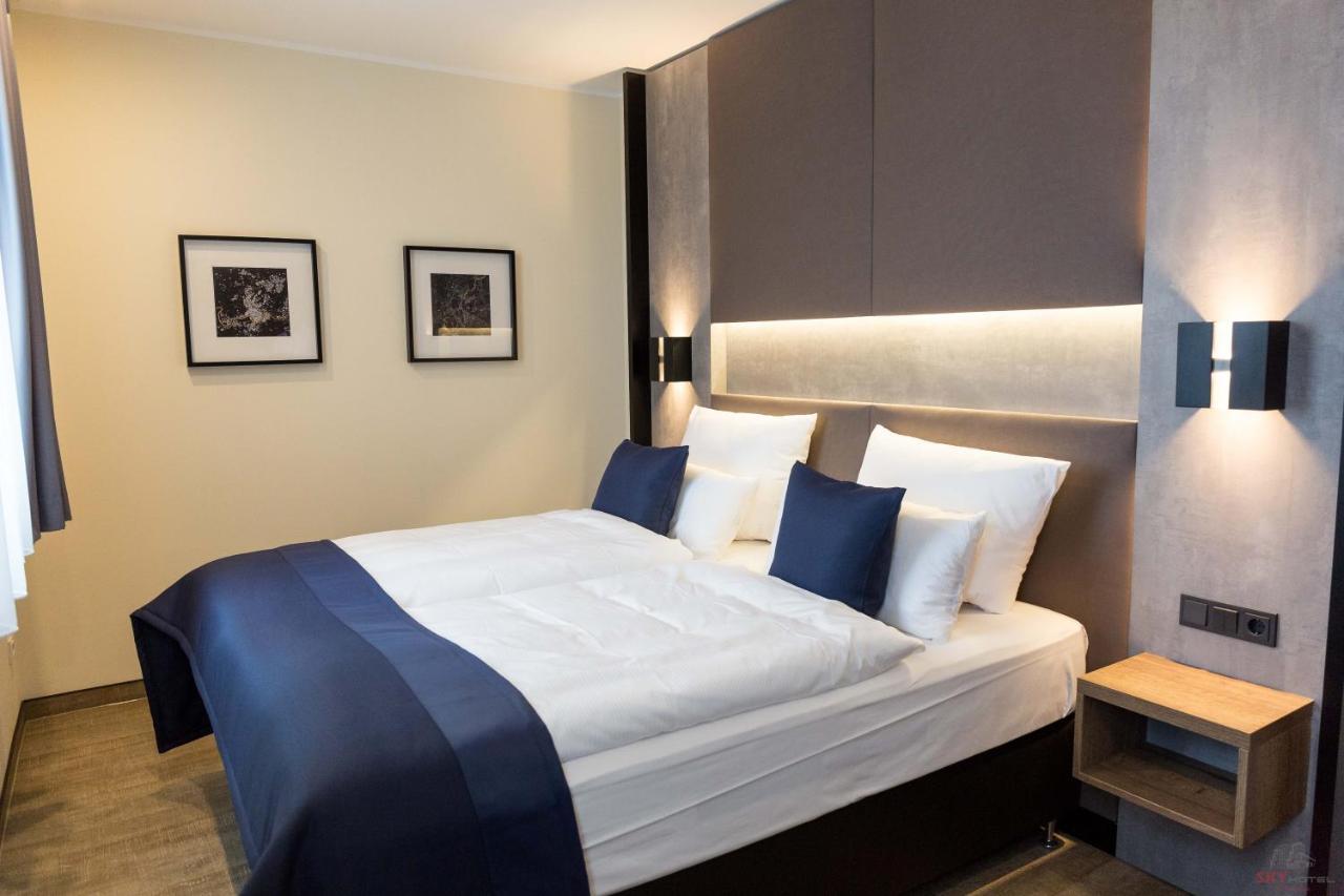 Sky Hotel Клопенбург Екстериор снимка