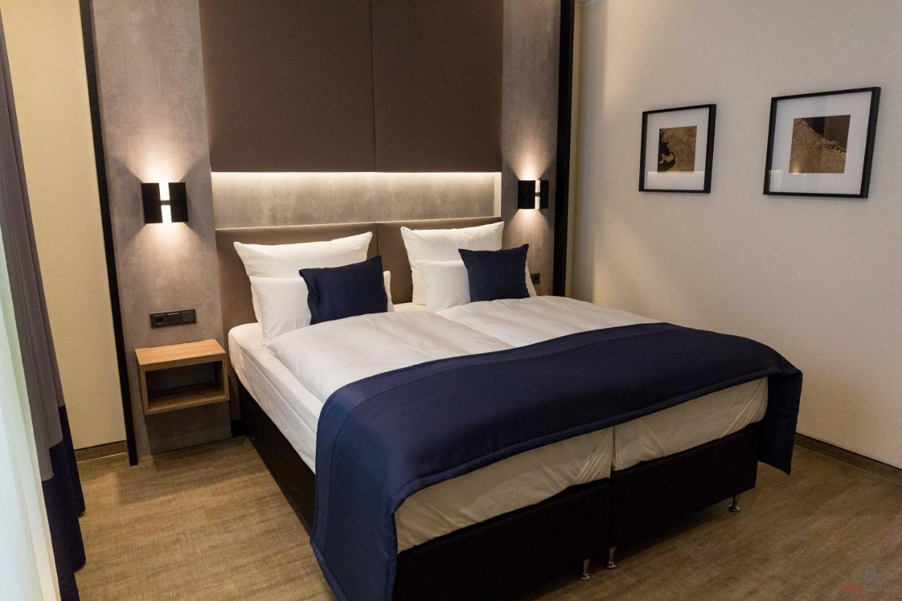 Sky Hotel Клопенбург Екстериор снимка