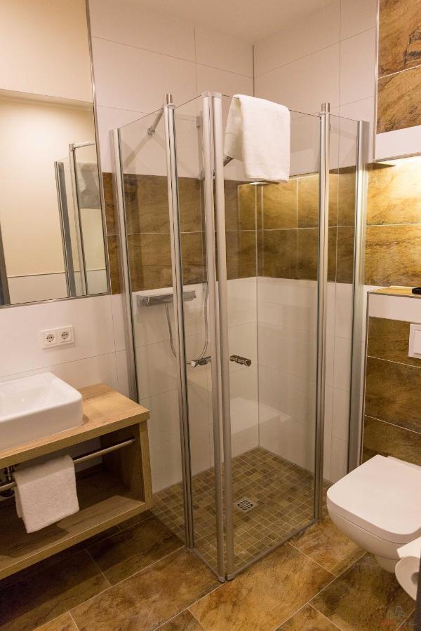 Sky Hotel Клопенбург Екстериор снимка