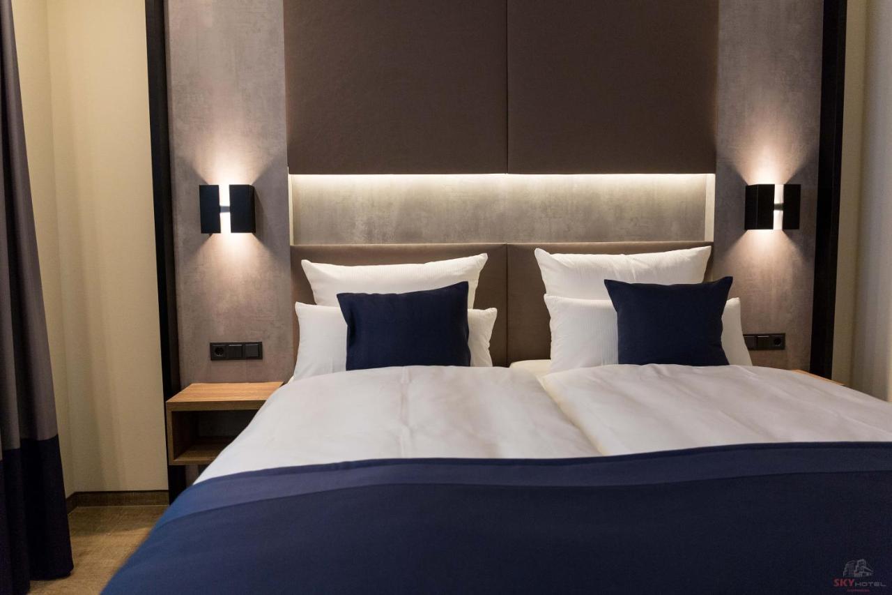 Sky Hotel Клопенбург Екстериор снимка