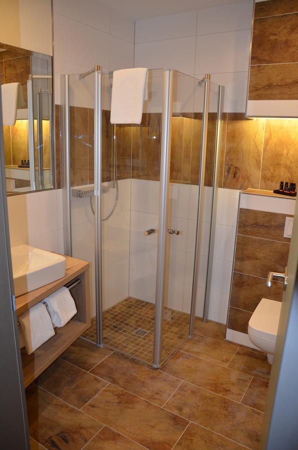 Sky Hotel Клопенбург Екстериор снимка