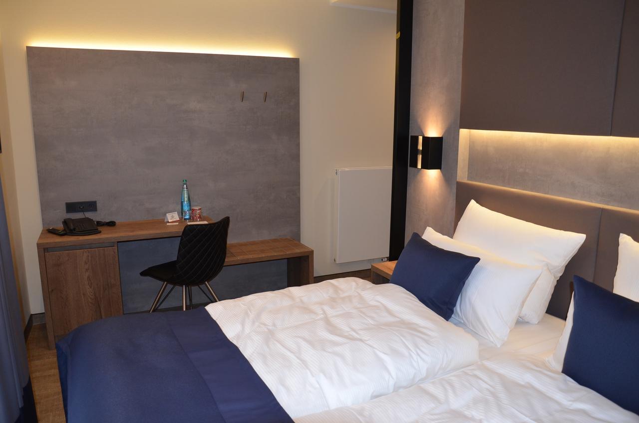 Sky Hotel Клопенбург Екстериор снимка