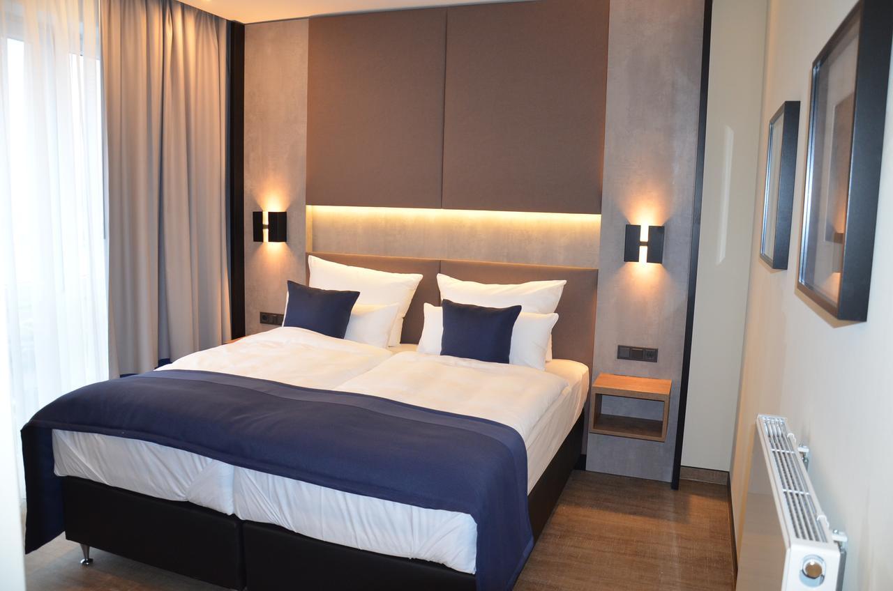 Sky Hotel Клопенбург Екстериор снимка