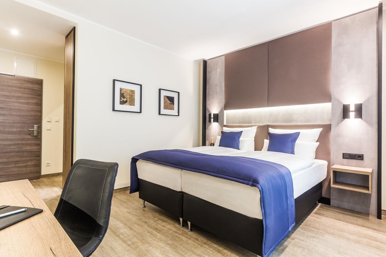 Sky Hotel Клопенбург Екстериор снимка