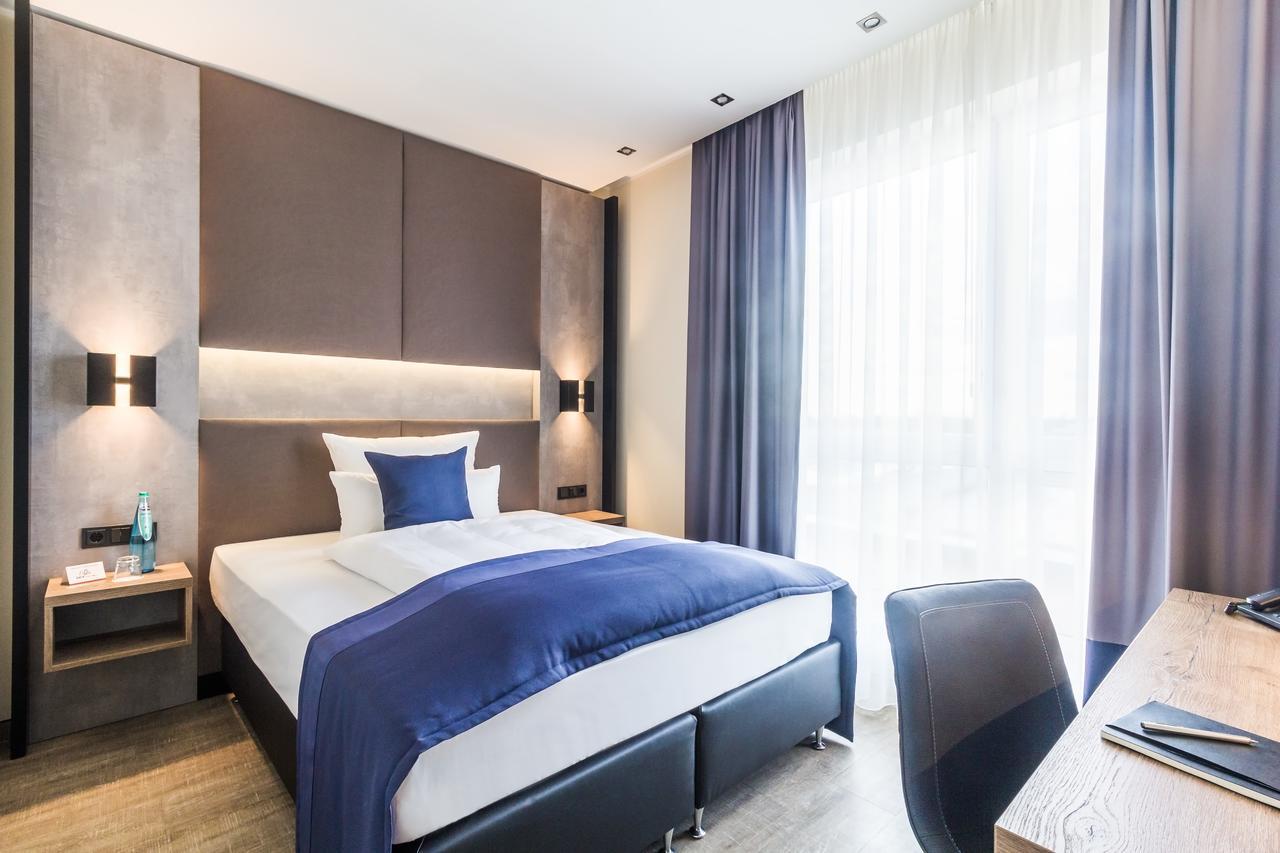 Sky Hotel Клопенбург Екстериор снимка