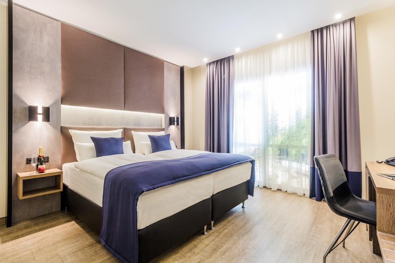 Sky Hotel Клопенбург Екстериор снимка