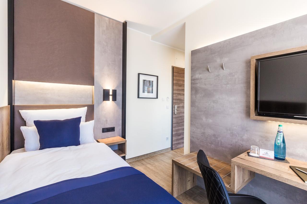 Sky Hotel Клопенбург Екстериор снимка