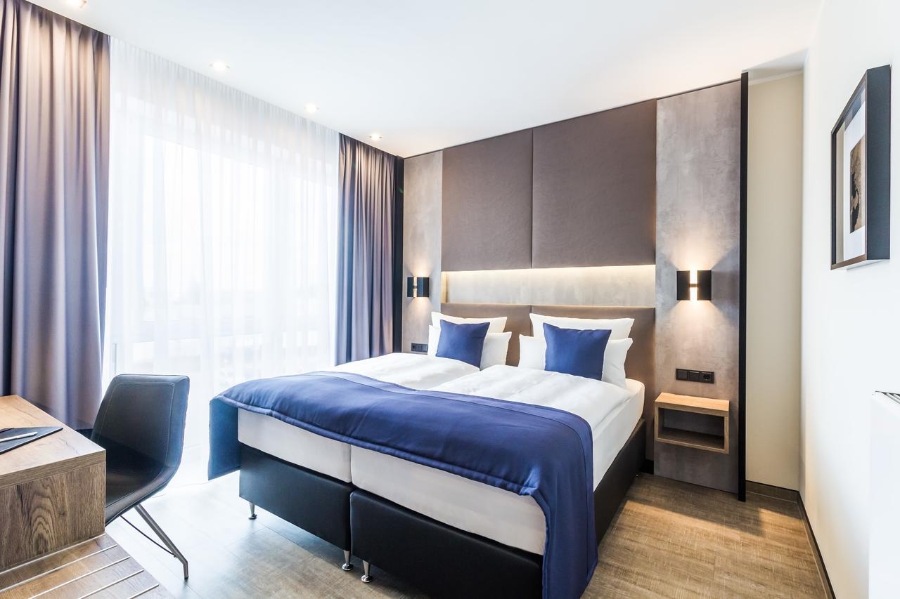 Sky Hotel Клопенбург Екстериор снимка