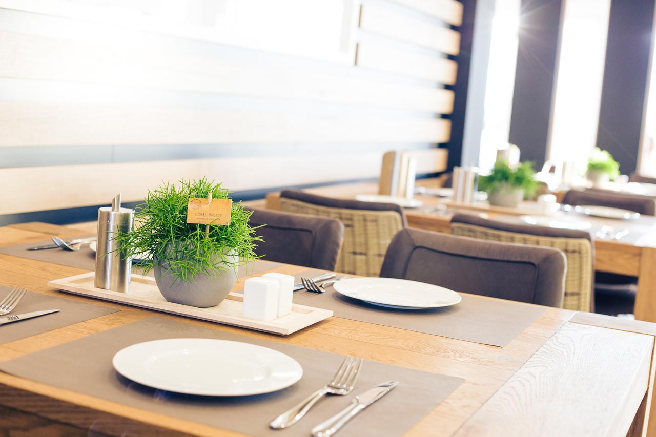 Sky Hotel Клопенбург Екстериор снимка