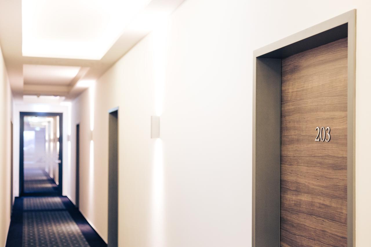 Sky Hotel Клопенбург Екстериор снимка